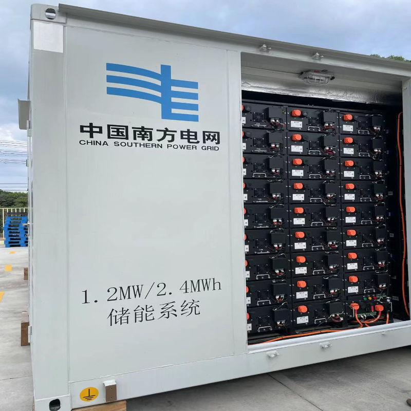 500KW 1mw 室外リチウム電池貯蔵システム 太陽風力 混合型インバーター インダのマイクログリッド発電所
